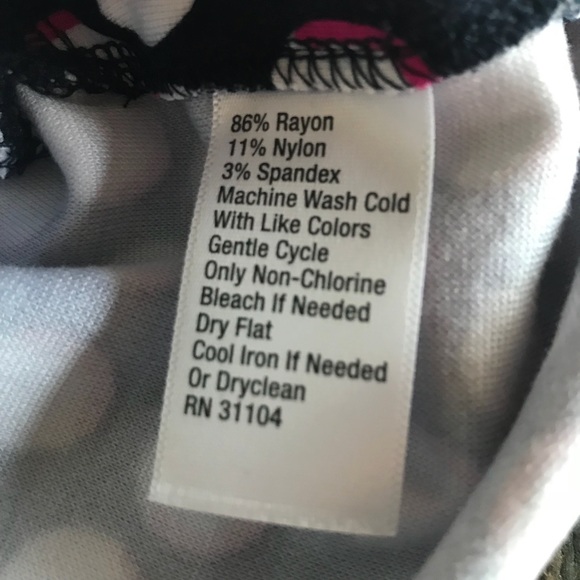 👑CROWN & IVY - Picture 5 of 8